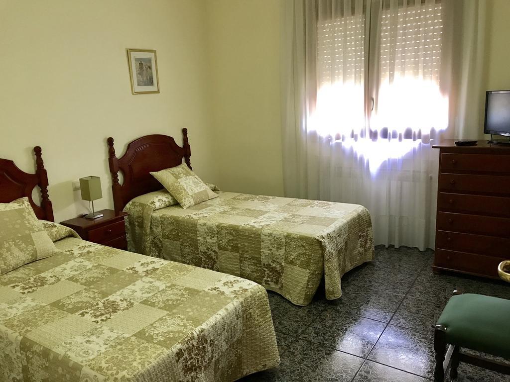 Hostal El Violi Cardona Eksteriør billede