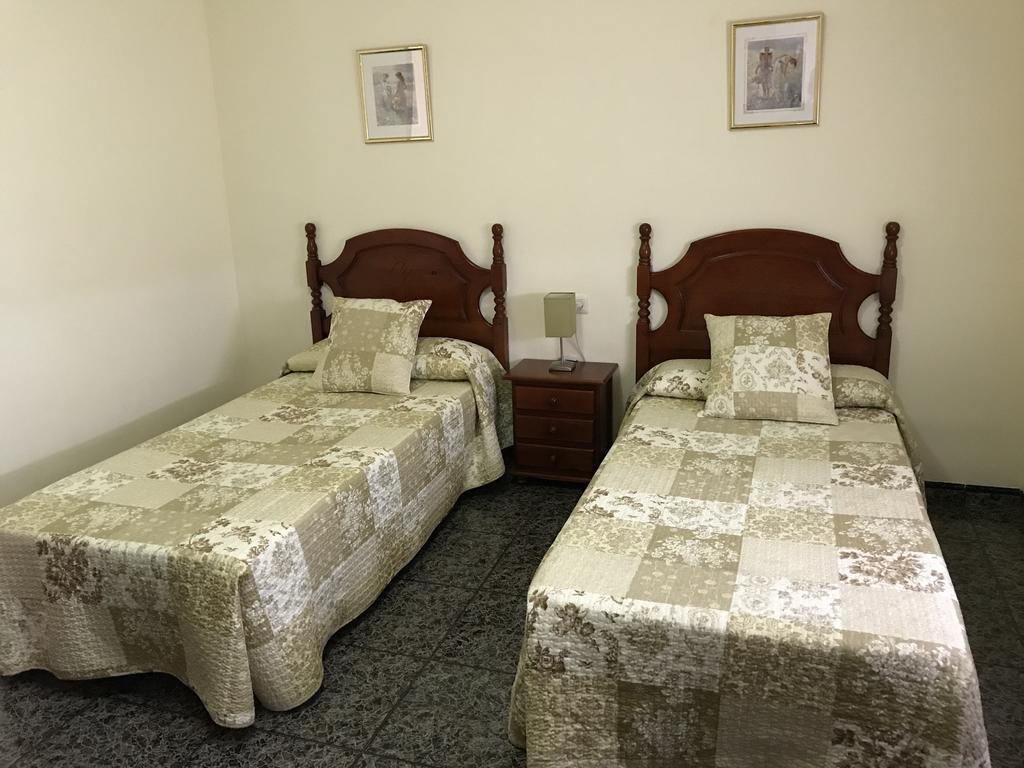 Hostal El Violi Cardona Eksteriør billede